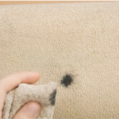 Cómo limpiar un sofá de tela y que no quede manchado?