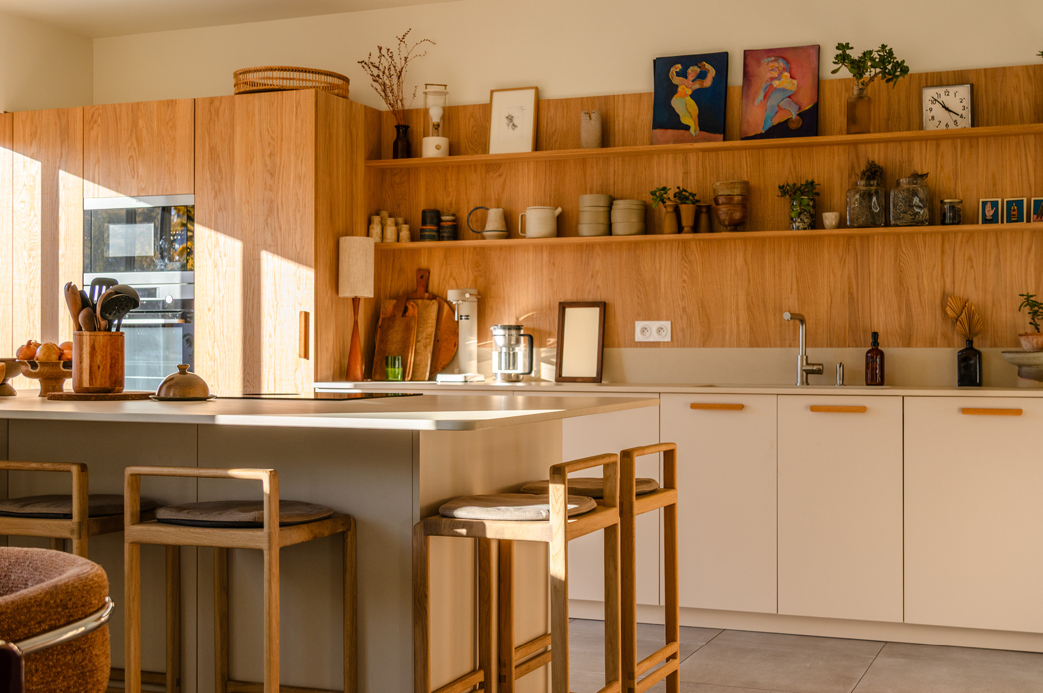 Natural harmony in an Anglet kitchen