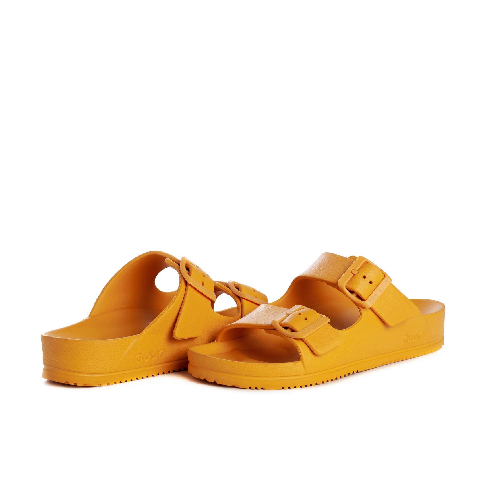 Flat sandal block color in mango