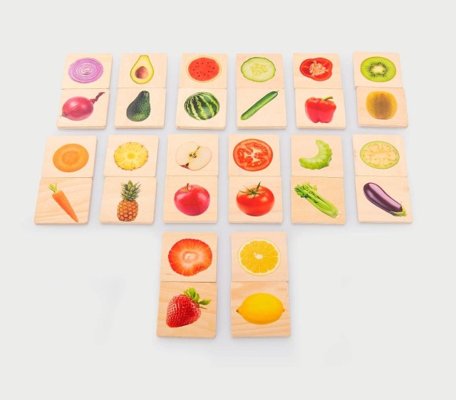Juego de memoria de frutas y verduras (entero y corte) – 28 fichas