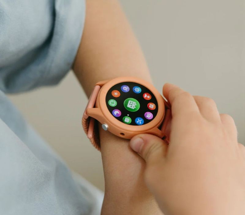 K-WATCH reloj interactivo resistente al agua infancia de Kidywolf