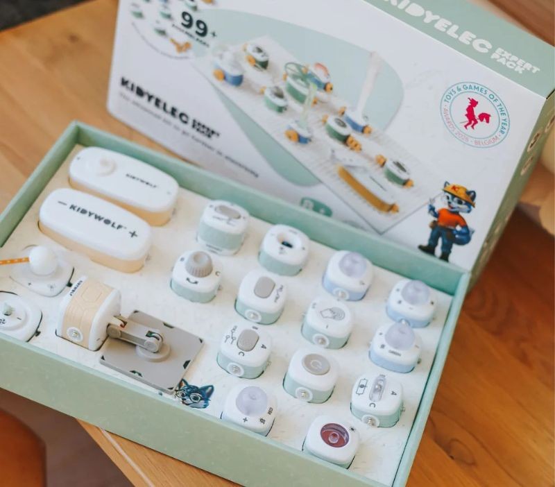 KENT KIDWELL ケント・キッドウェル　ヘッドマーチャントガレージキット Kit eléctrico KIDYELEC Expert con 18 bloques