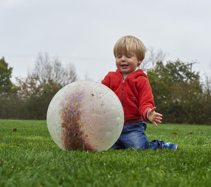 pelota texturizada y sonora para psicomotricidad