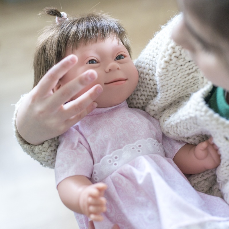Muñeca con síndrome de Down