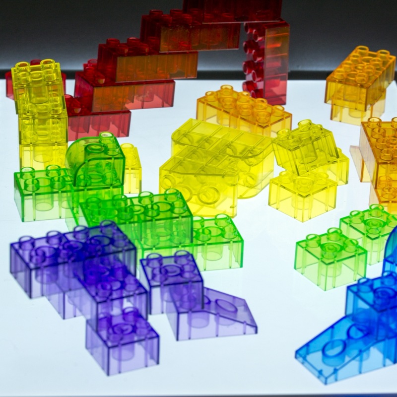 piezas translúcidas tipo lego