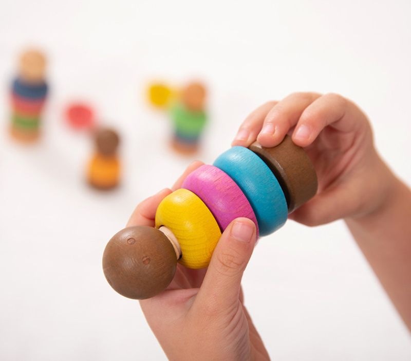 muñecos diversos para enroscar