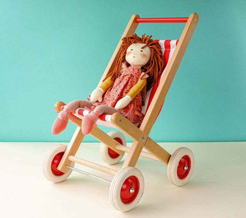 Cochecito de paseo de madera para muñecas