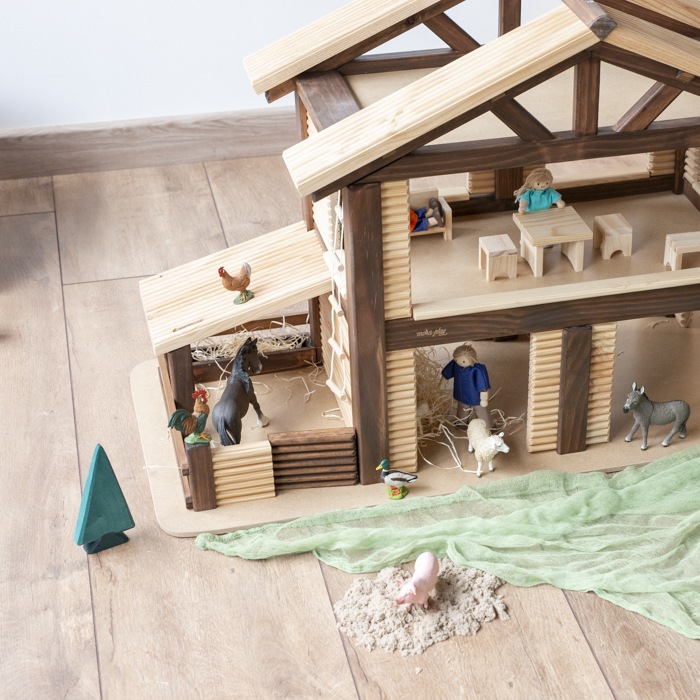 Granja rústica de madera - Main Image