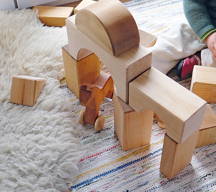Bloques de construcción gigantes de madera para niños y aulas, 32 tablones de construcción de pino extra grandes de 19.7 pulgadas, juego de bloques de construcción grandes para juegos STEM en Bloques de construcción gigantes de madera para niños y aulas, 32 tablones de construcción de pino extra grandes de 19.7 pulgadas, juego de bloques de construcción grandes para juegos STEM en
