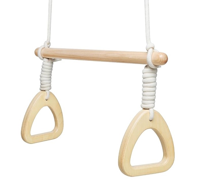 Trapezi amb anelles i barra de fusta per a nens