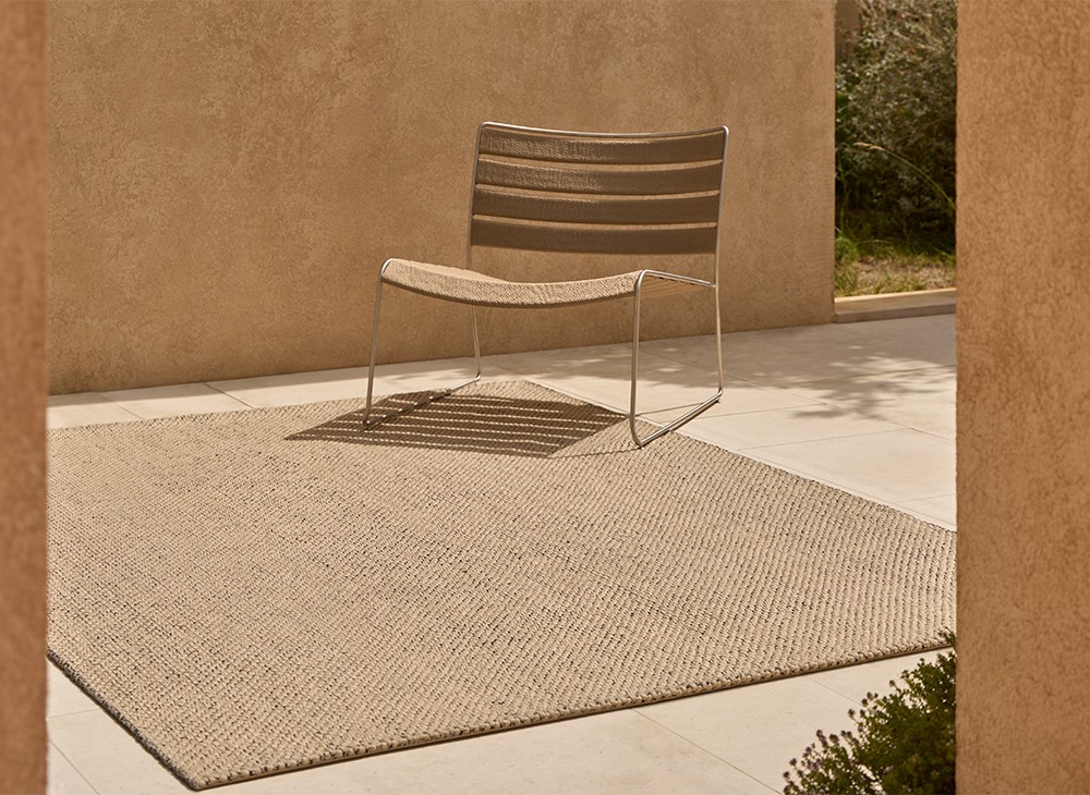 GAN | White rug from our Saline collection