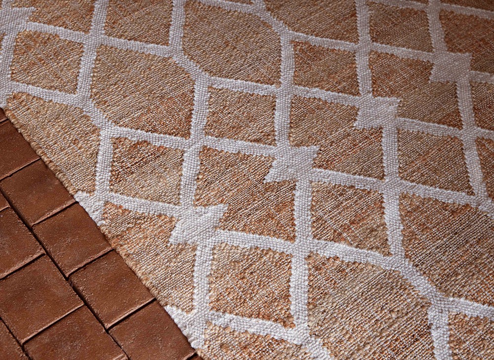 GAN | Kilim Rodas in white