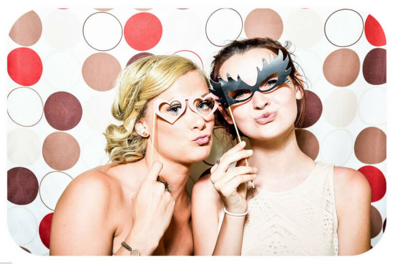 Aprende cómo hacer un photocall casero